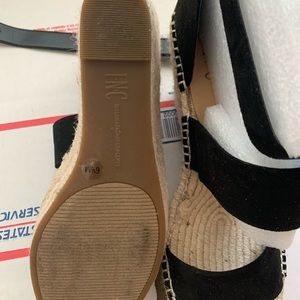 Cute wedges size 6 1/2